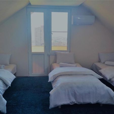Happy Camper Hostel Yerevan Exterior photo